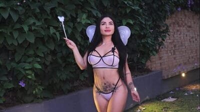 Angel inocente es tentado por demonio pervertido y termina entregando su coño rosa-ALEJANDRA PALACIOS-PARTE 1