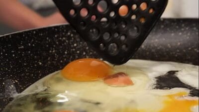 She cooked only DEEP ANAL for breakfast